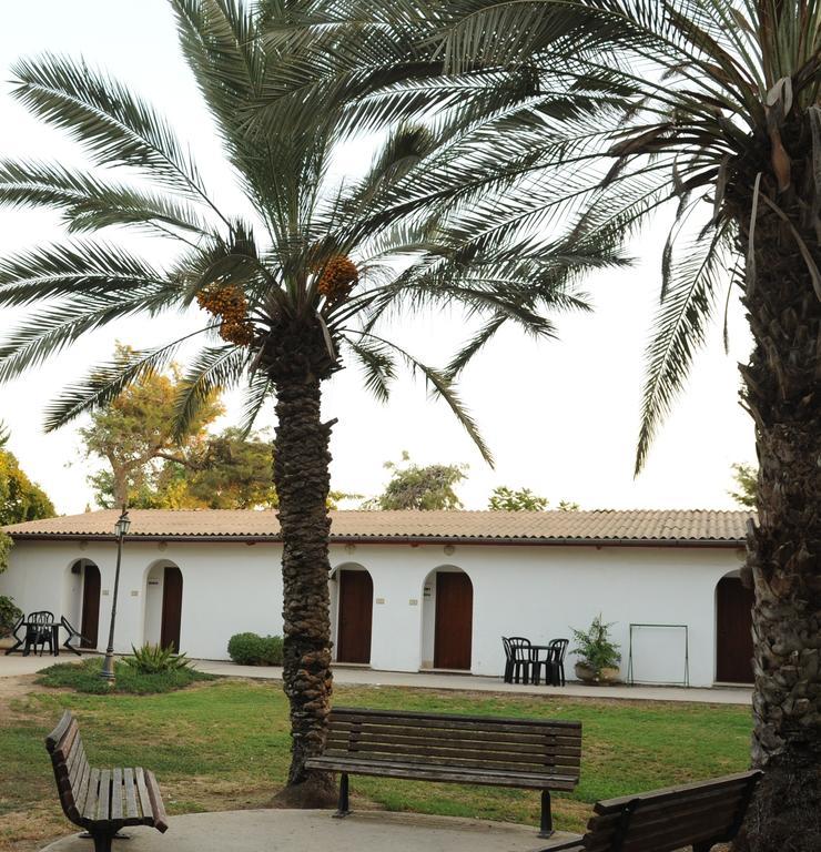 Ein Zurim Guest House 'En Zurim Exterior foto